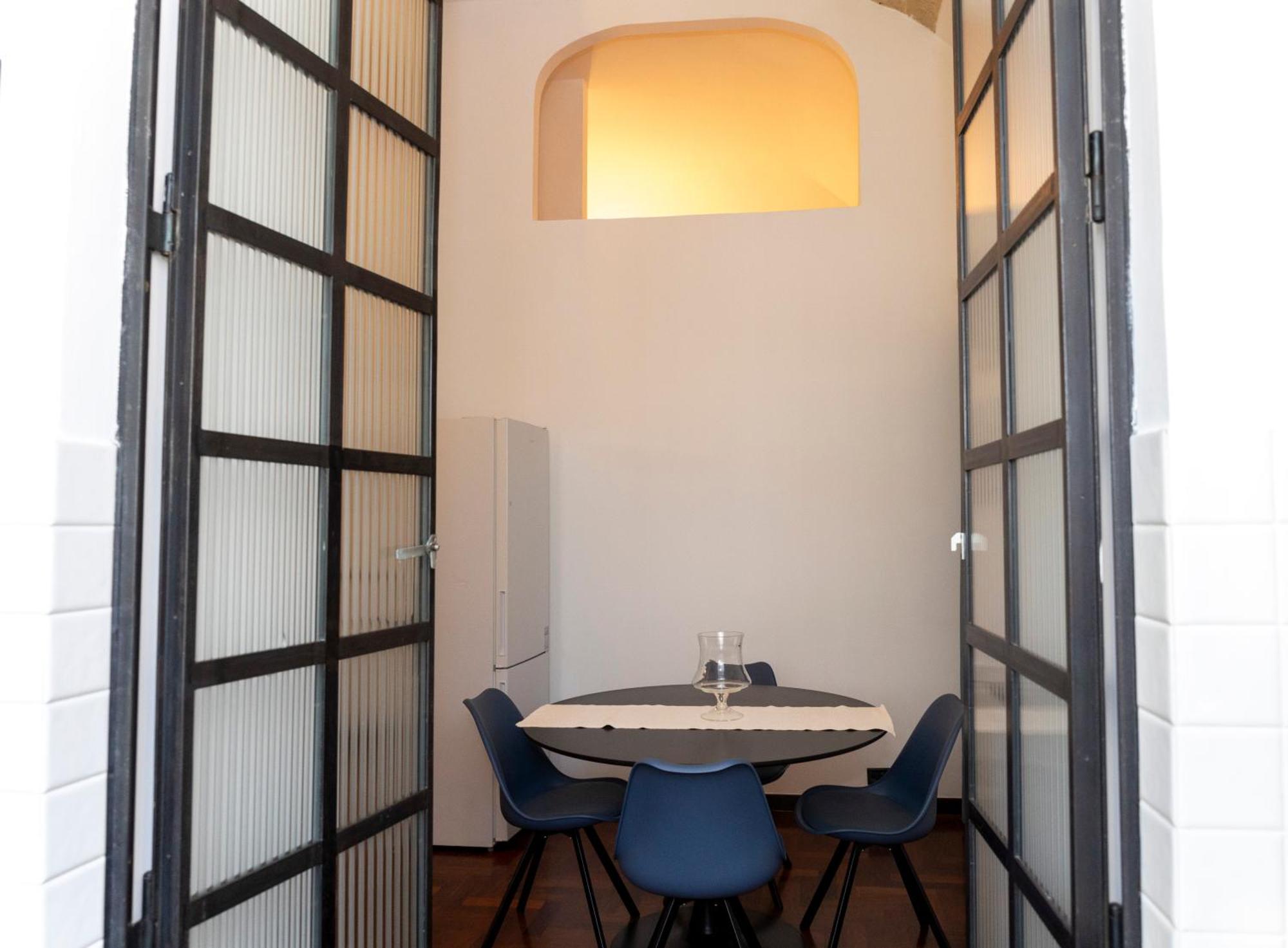Sulla Via Del Teatro Appartement Bari Buitenkant foto