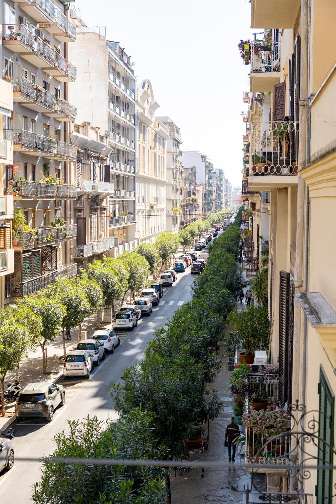 Sulla Via Del Teatro Appartement Bari Buitenkant foto